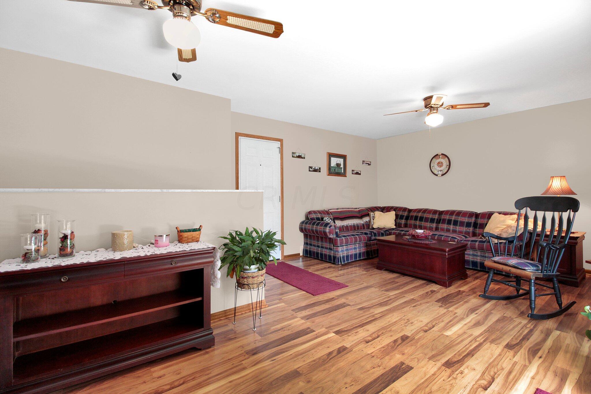 5760 Amanda Northern Road Carroll, OH 43112 - Photo 9 of 23 Family Rm.