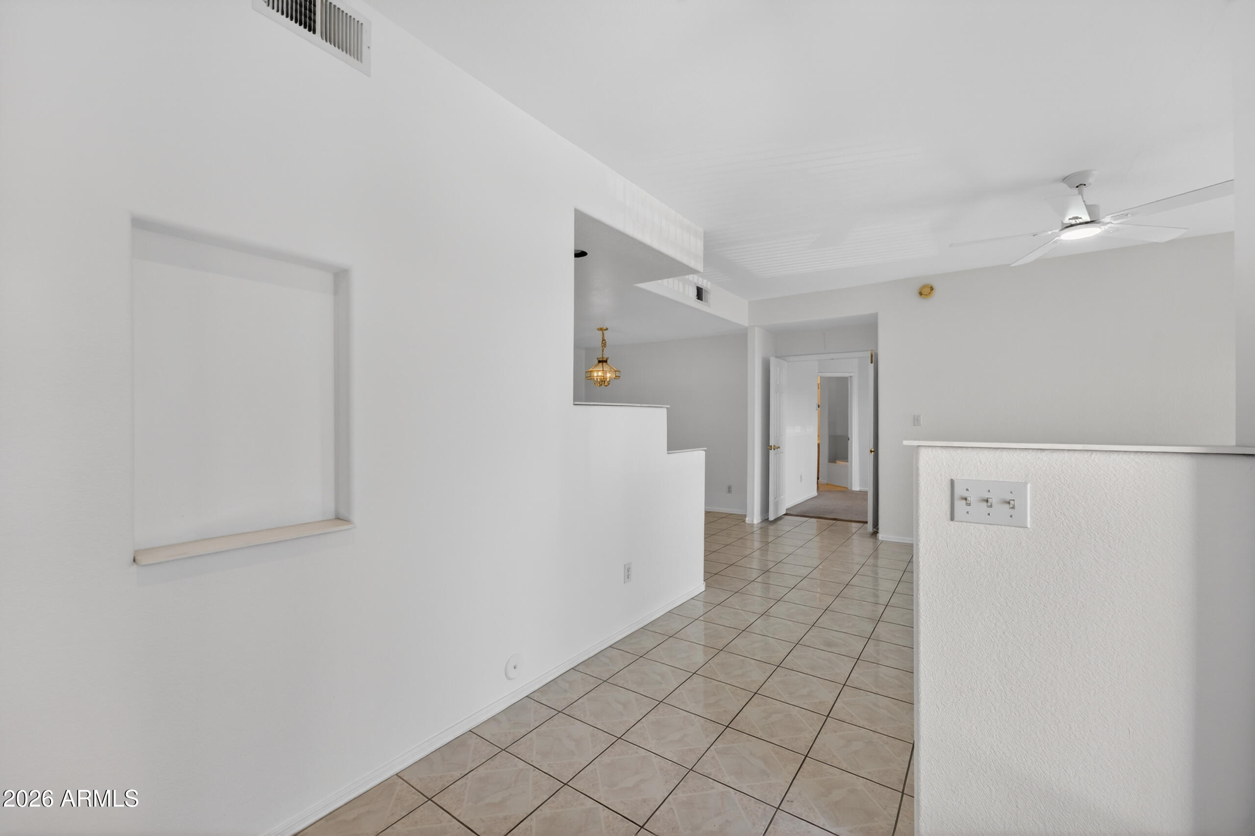10410 North Cave Creek Road, Unit 2124 Phoenix, AZ 85020 - Photo 6 of 43 5_dsc06043