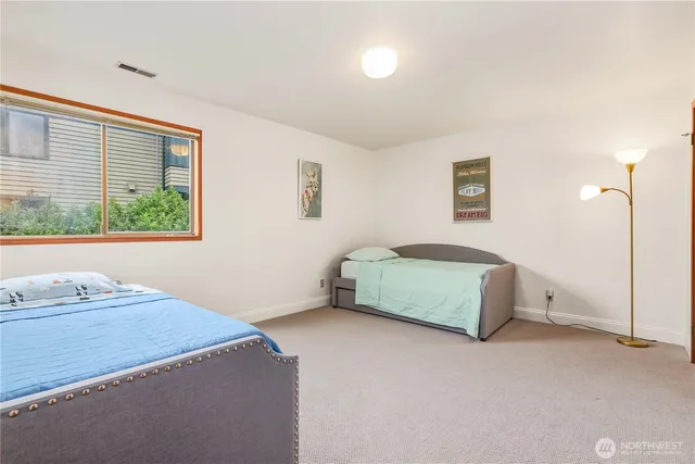 $1,250,000 | 10430 64th Place West, Mukilteo, WA 98275