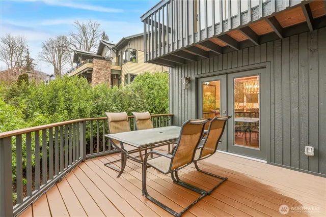 $1,250,000 | 10430 64th Place West, Mukilteo, WA 98275