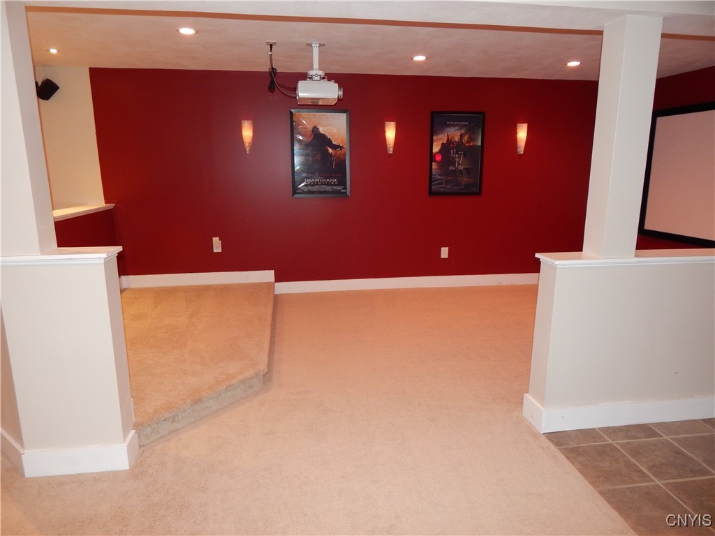 8176 Whitman Way Clay, NY 13090 - Photo 23 of 37