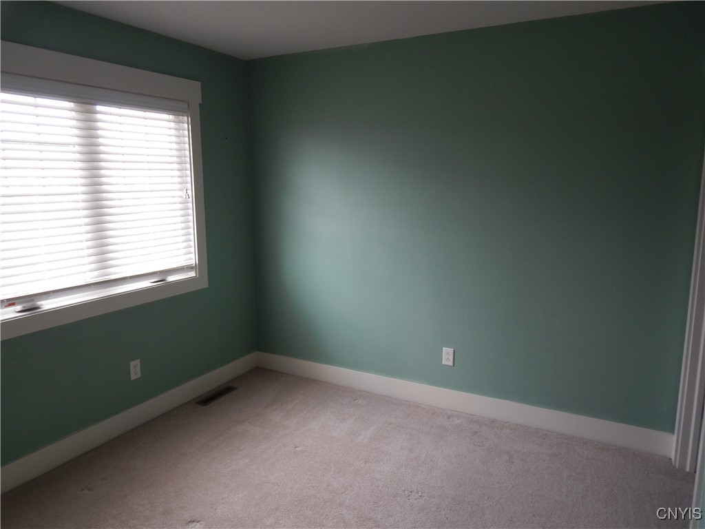 8176 Whitman Way Clay, NY 13090 - Photo 30 of 37