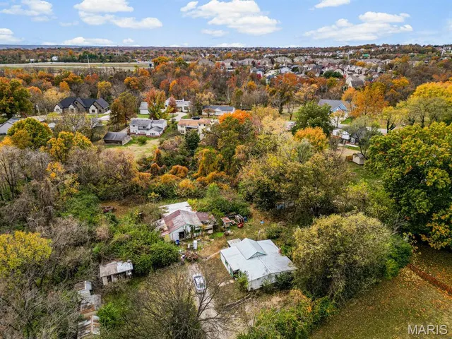 $239,900 | 401 Blanche Drive, St. Charles, MO 63303