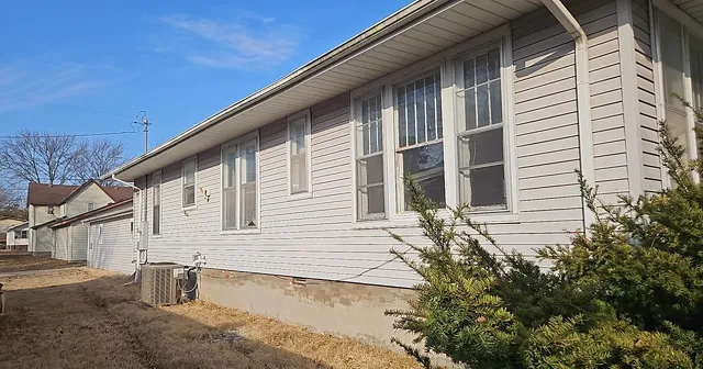 $43,500 | 201 South 9th Street, Herrin, IL 62948