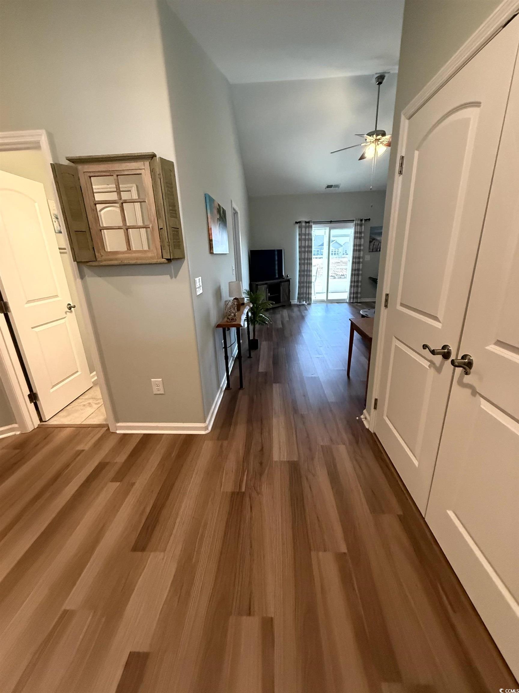 257 Maiden's Choice Drive Conway, SC 29527 - Photo 3 of 29 Hall featuring vaulted ceiling and light wood-style floors