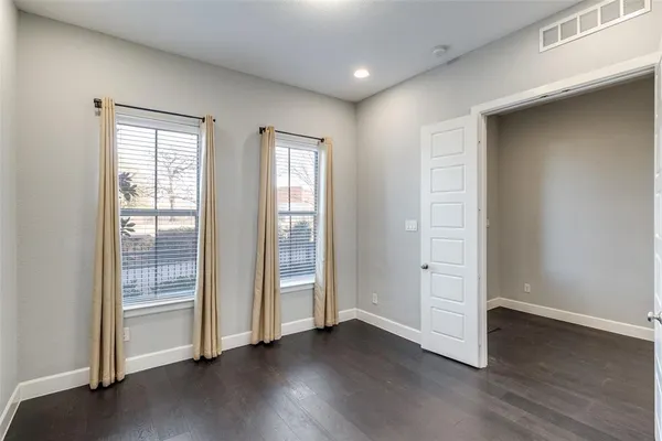 $4,200 | 1348 Arch Place, Dallas, TX 75215