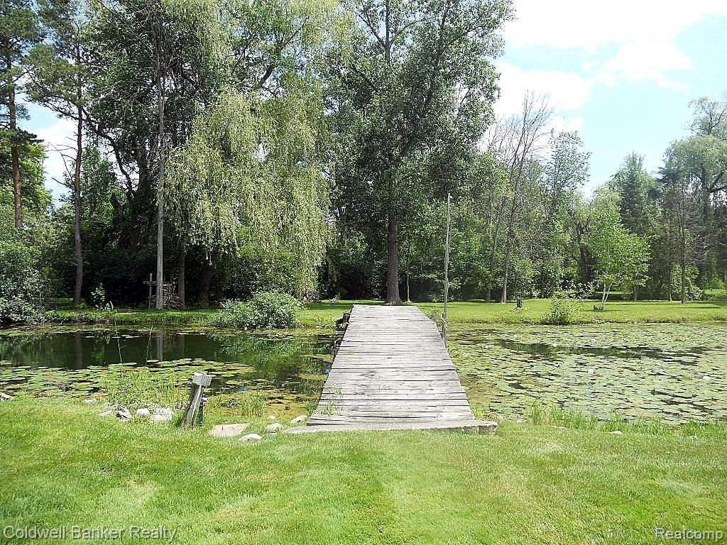359 Reymont Road Waterford, MI 48327 - Photo 9 of 15 BRIDGE TO YOUR PARADISE ISLAND