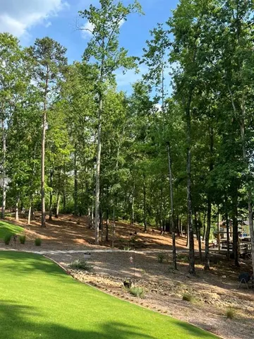 $899,900 | 131 Quiet Cove Way, Monticello, GA 31064