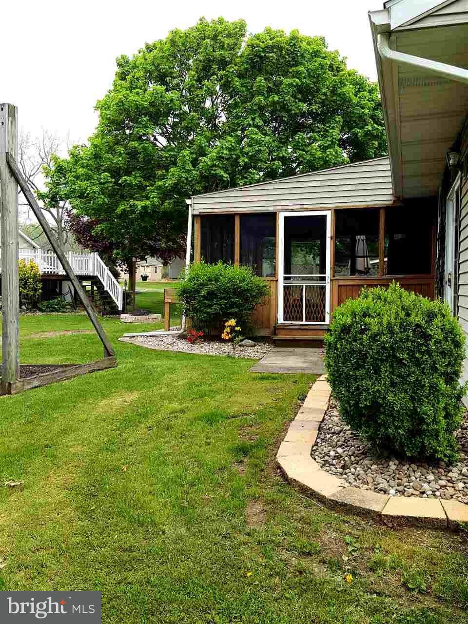 1218 Pine Road Carlisle, PA 17015 - Photo 3 of 21 Gallery Image 3