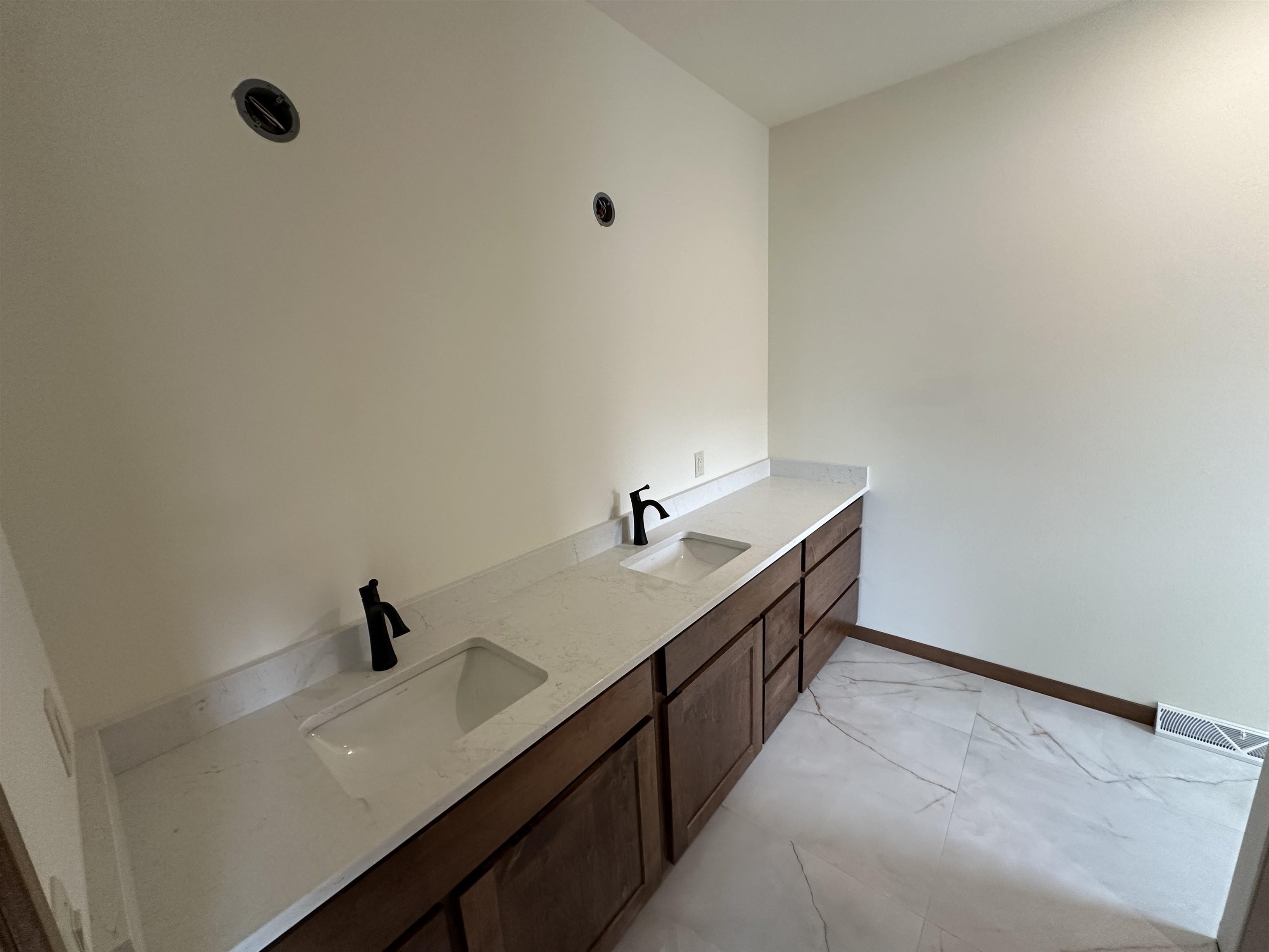 3007 Wild Goose Stoughton, WI 53589 - Photo 13 of 22