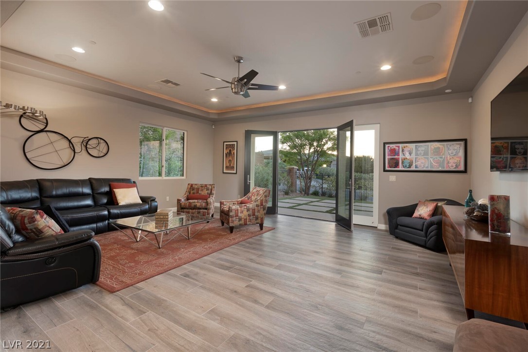 675 Scenic Rim Drive Henderson, NV 89012 - Photo 22 of 44