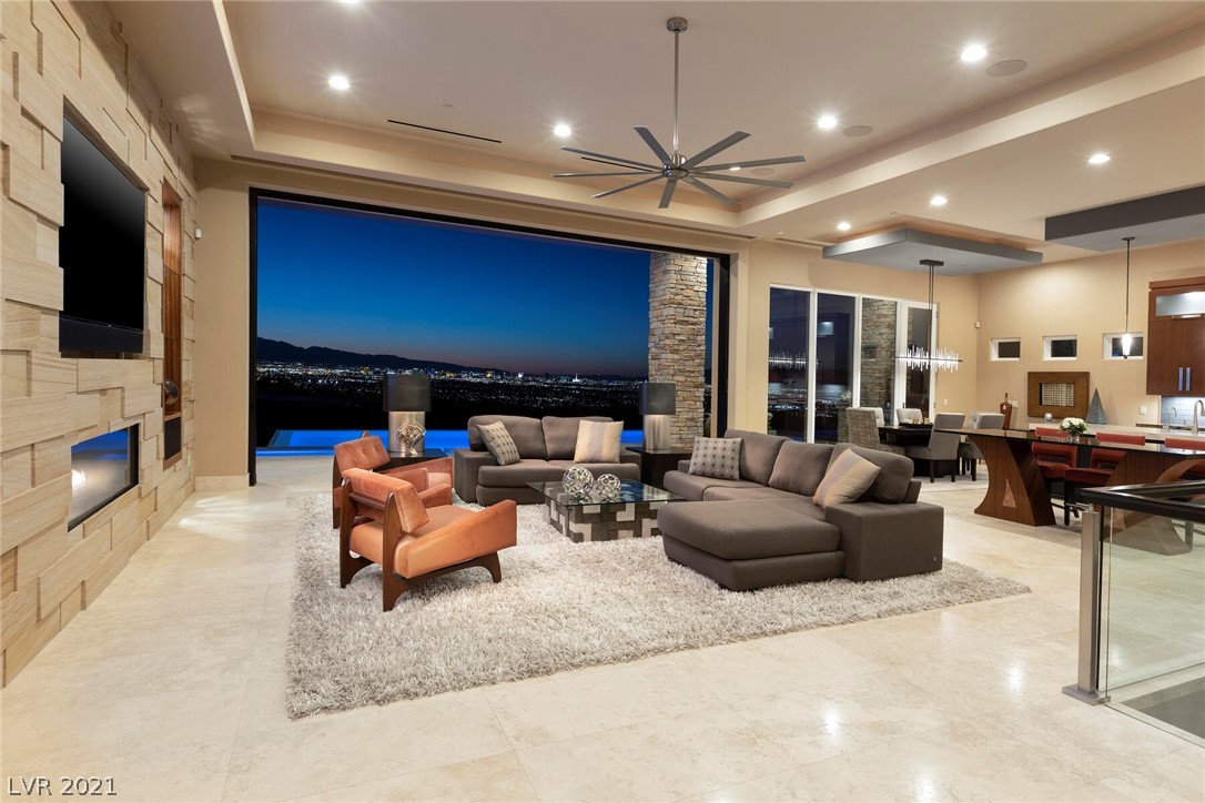 675 Scenic Rim Drive Henderson, NV 89012 - Photo 3 of 44