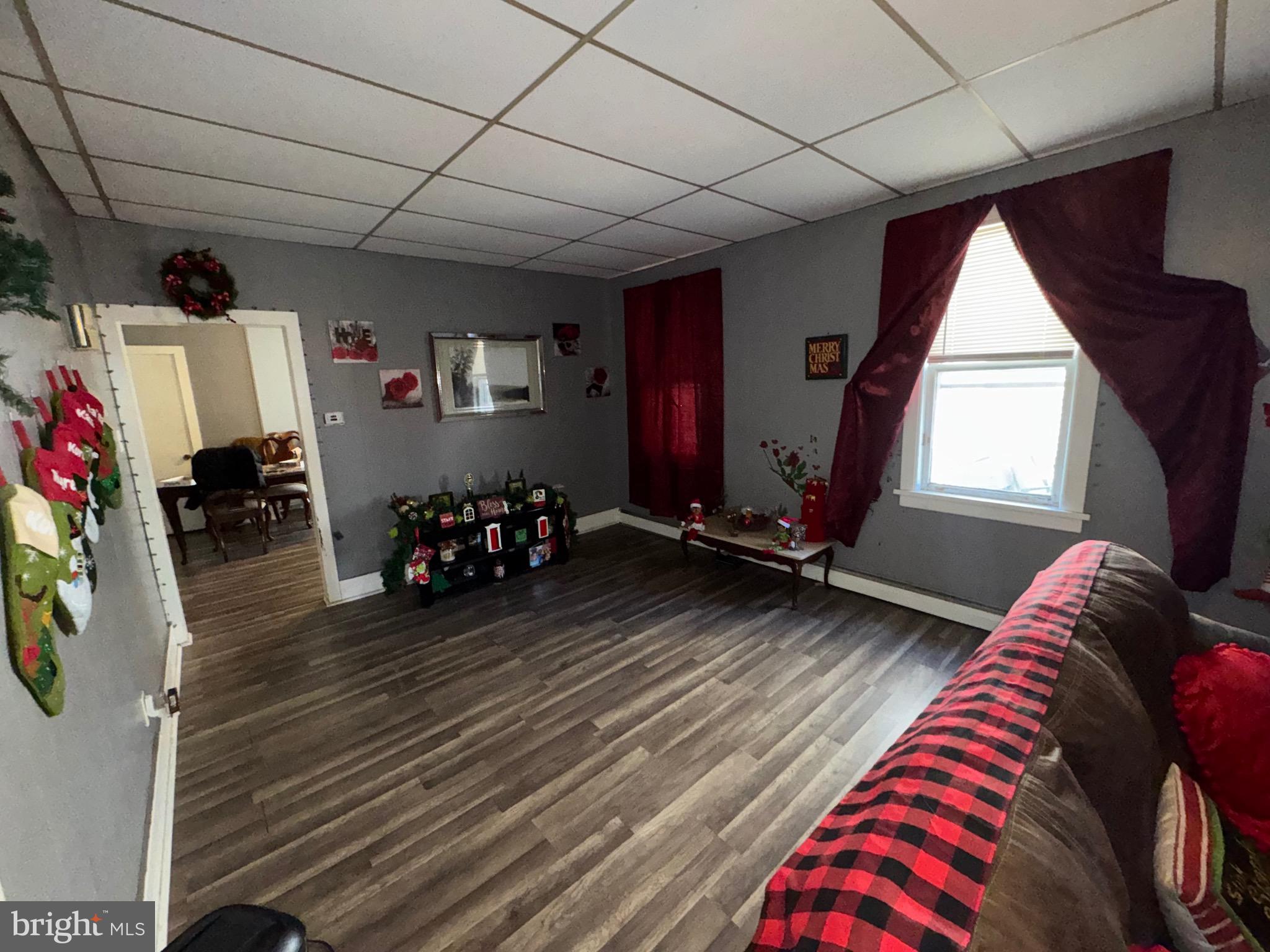 822 Columbus Road Burlington, NJ 08016 - Photo 11 of 32 a bedroom with furniture and a window