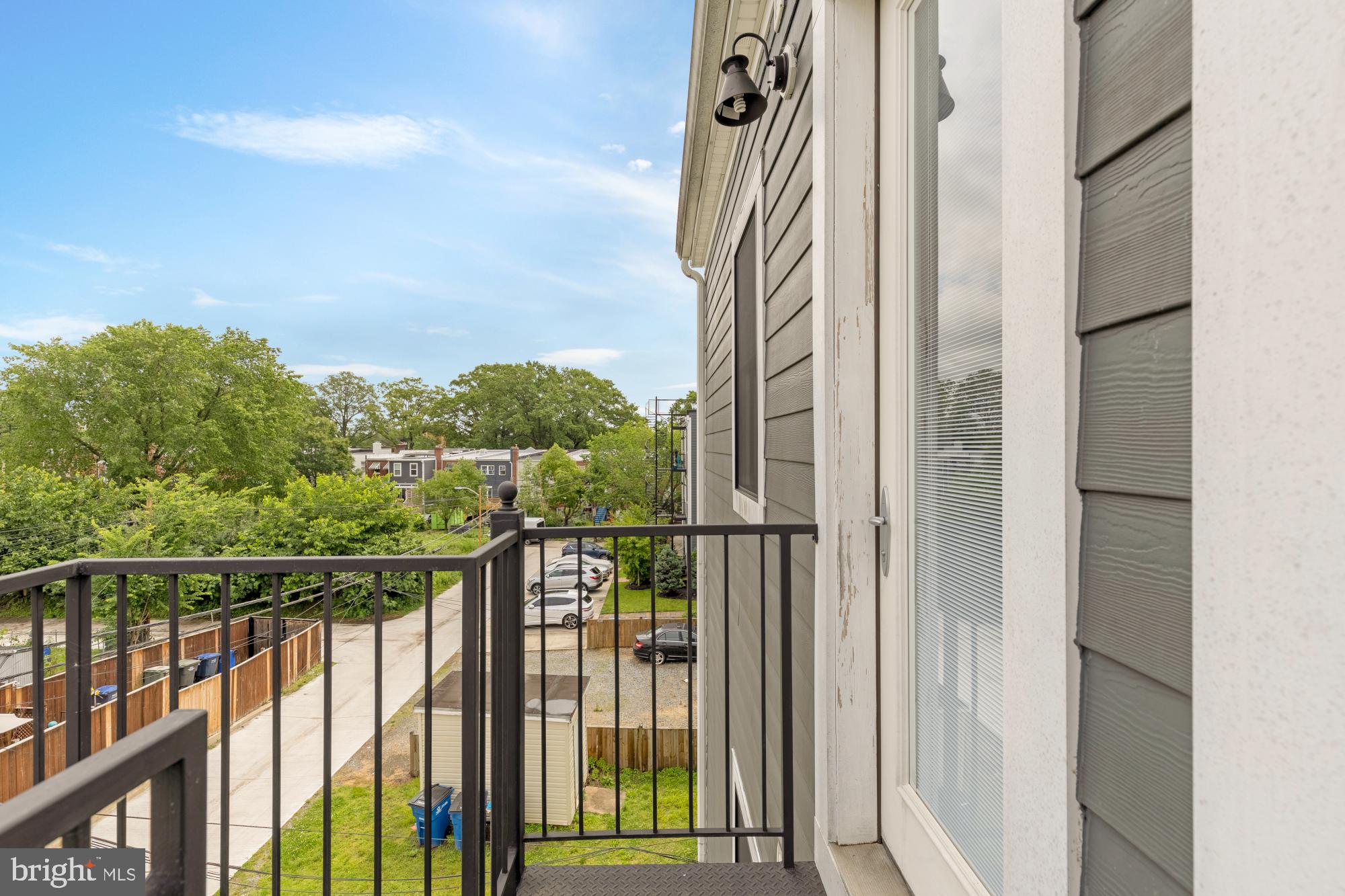 2000 D Street Northeast, Unit 6 Washington, DC 20002 - Photo 21 of 30 a view of a balcony