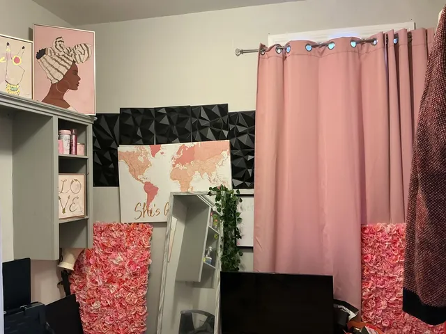 a view of walk in closet