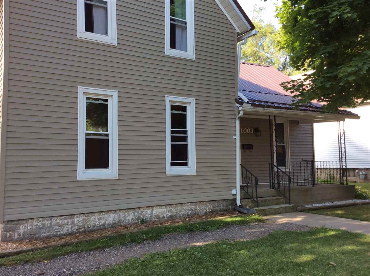 1003 Adams Street Decatur, IN 46733 - Photo 3 of 17