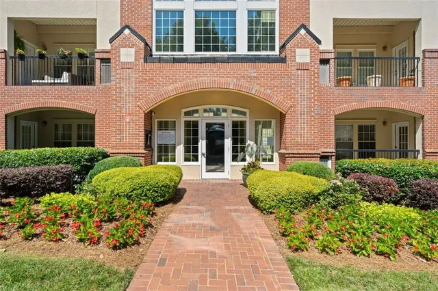 $330,000 | 3636 Habersham Road Northwest, Unit 2207, Atlanta, GA 30305