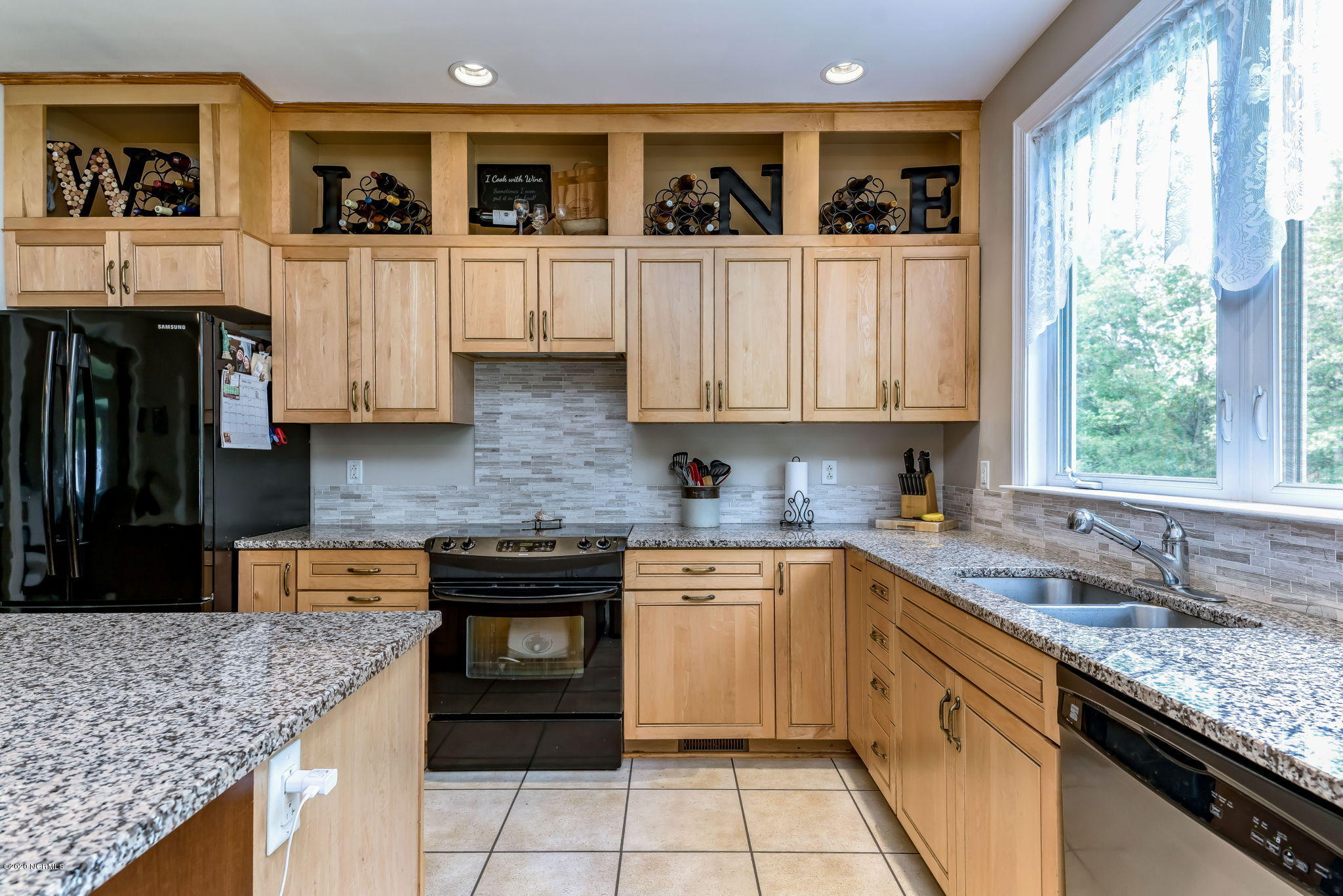 80 Oyster Point Lane Hampstead, NC 28443 - Photo 11 of 38 80+Oyster+Point+Ln+Hampstead-14-web