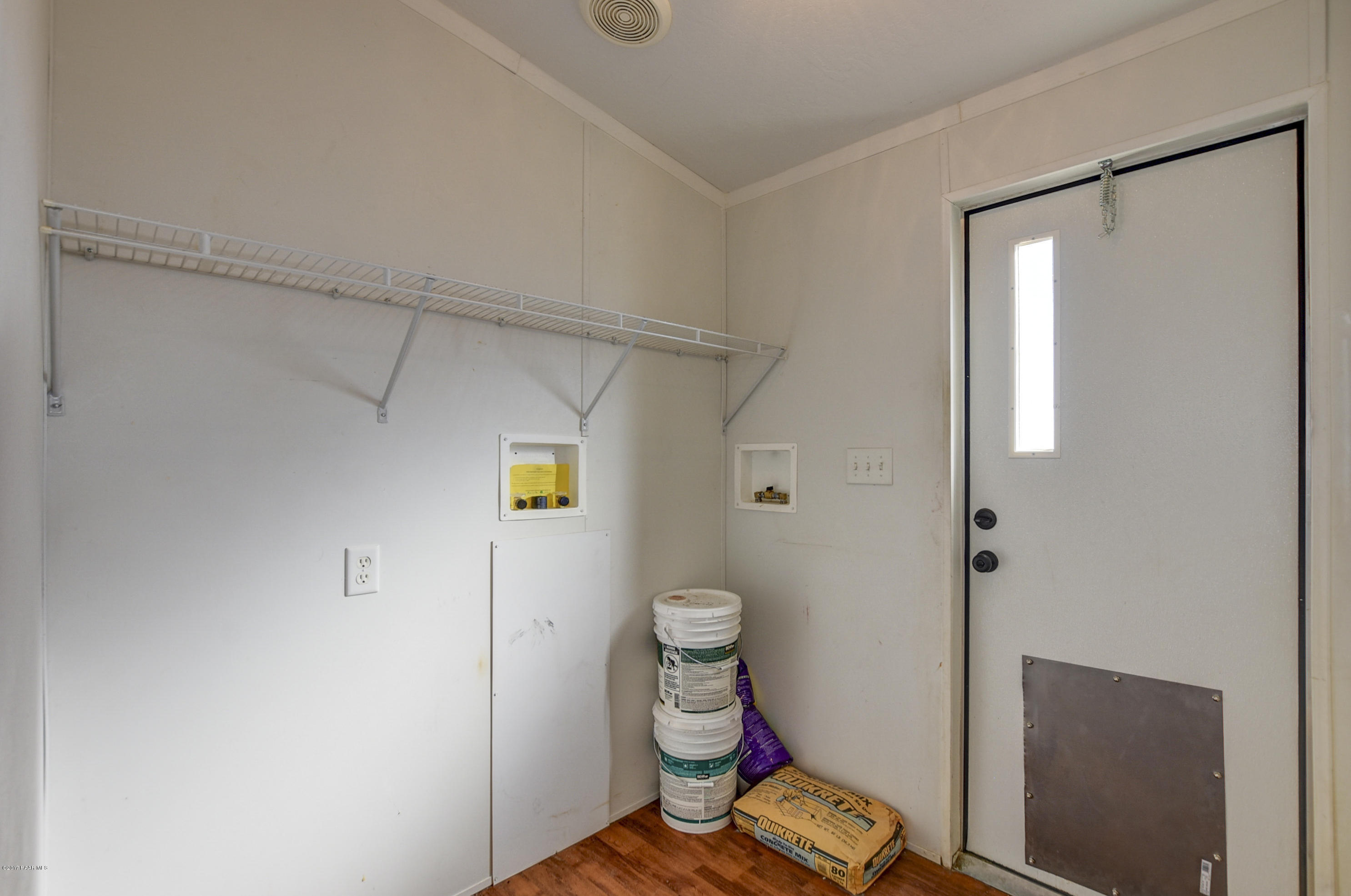17155 East Roper Way Dewey, AZ 86327 - Photo 13 of 26 Laundry Room 1