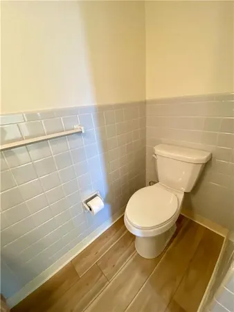 a bathroom with a tub