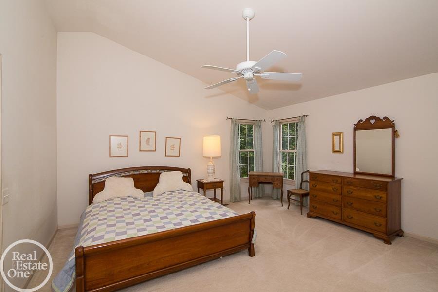 2440 Pleasant View Drive Rochester Hills, MI 48306 - Photo 8 of 28