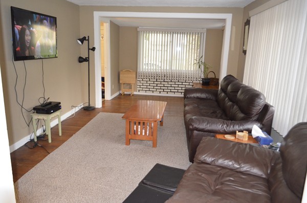 112 Pilgrim Road Springfield, MA 01118 - Photo 8 of 20