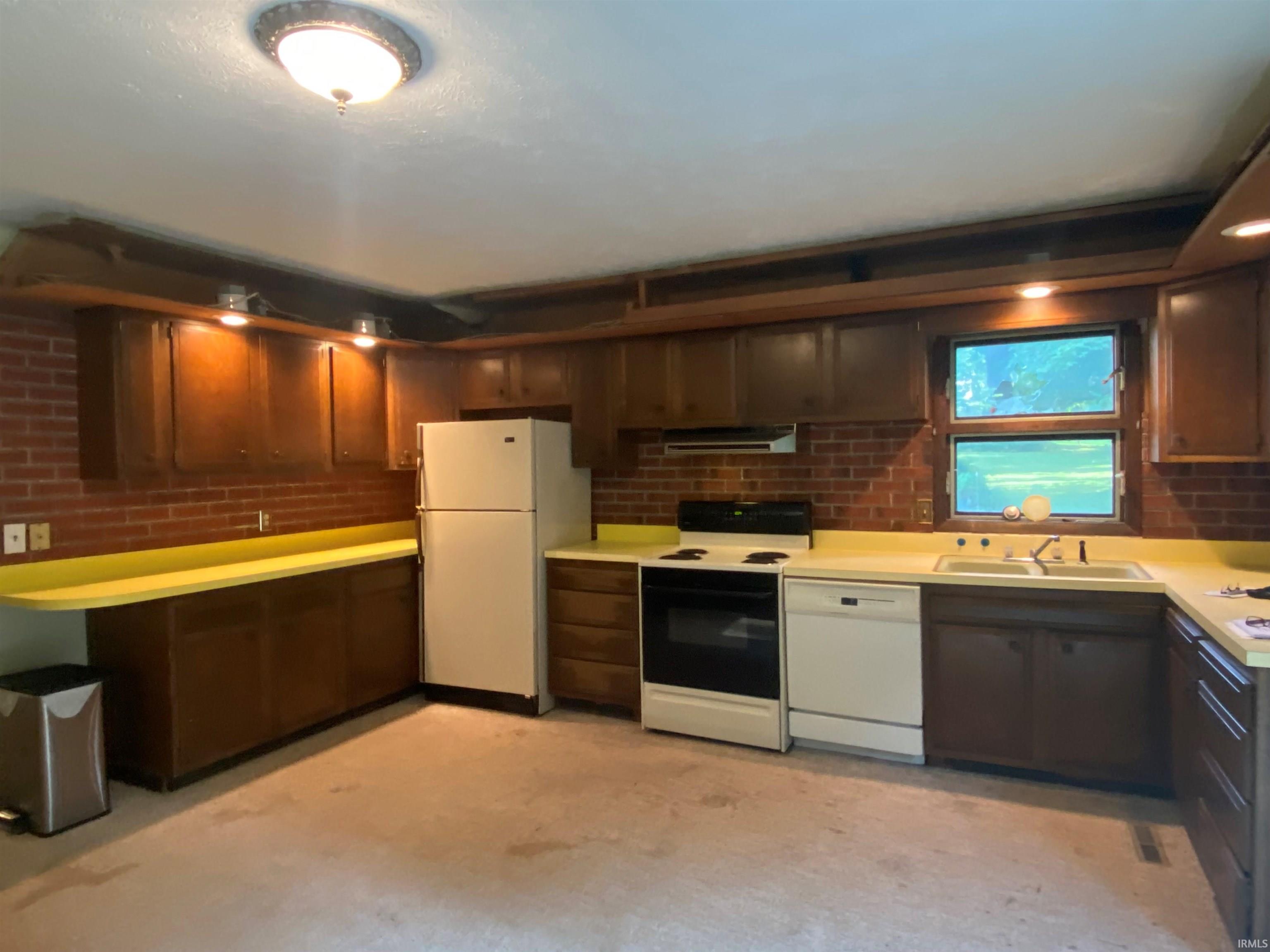 55327 Timothy Road New Carlisle, IN 46552 - Photo 8 of 29