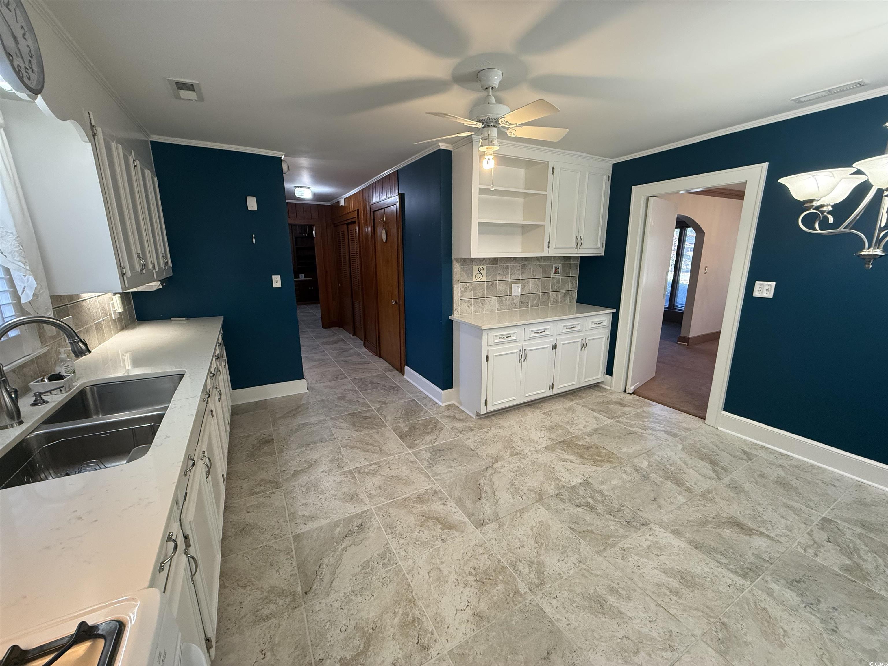 217 Smith Street Lake City, SC 29560 - Photo 7 of 40