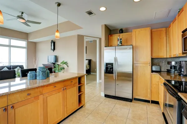 $3,999 | 500 Seawall Boulevard, Unit 1101, Galveston, TX 77550