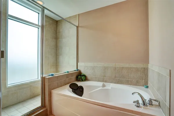 $3,999 | 500 Seawall Boulevard, Unit 1101, Galveston, TX 77550