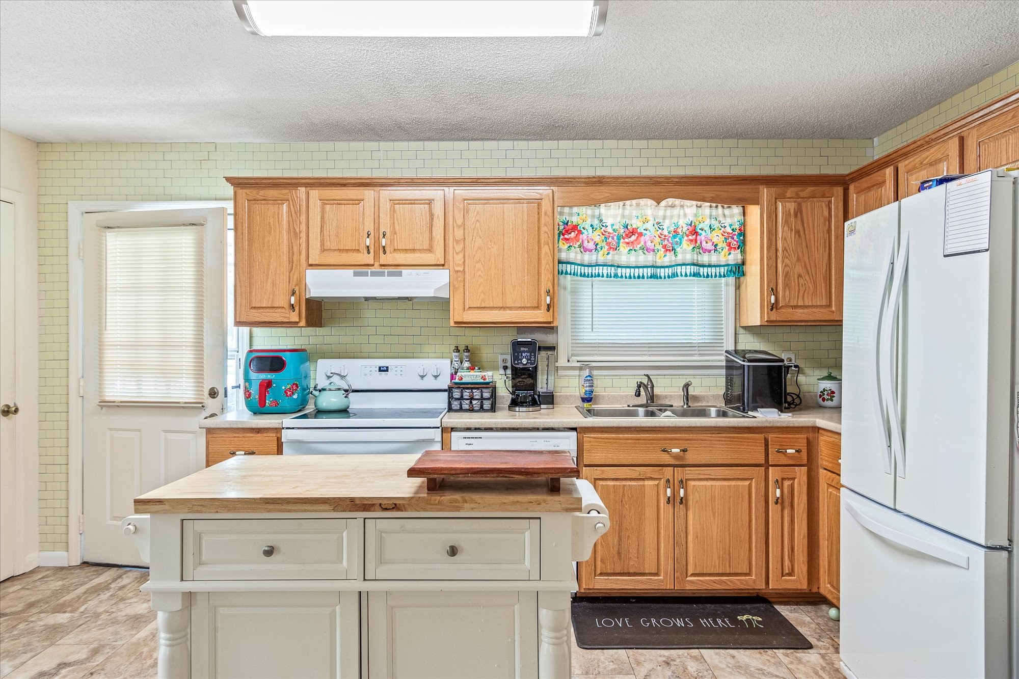 214 Old State Road Sparta, TN 38583 - Photo 5 of 30 Gallery Image 5