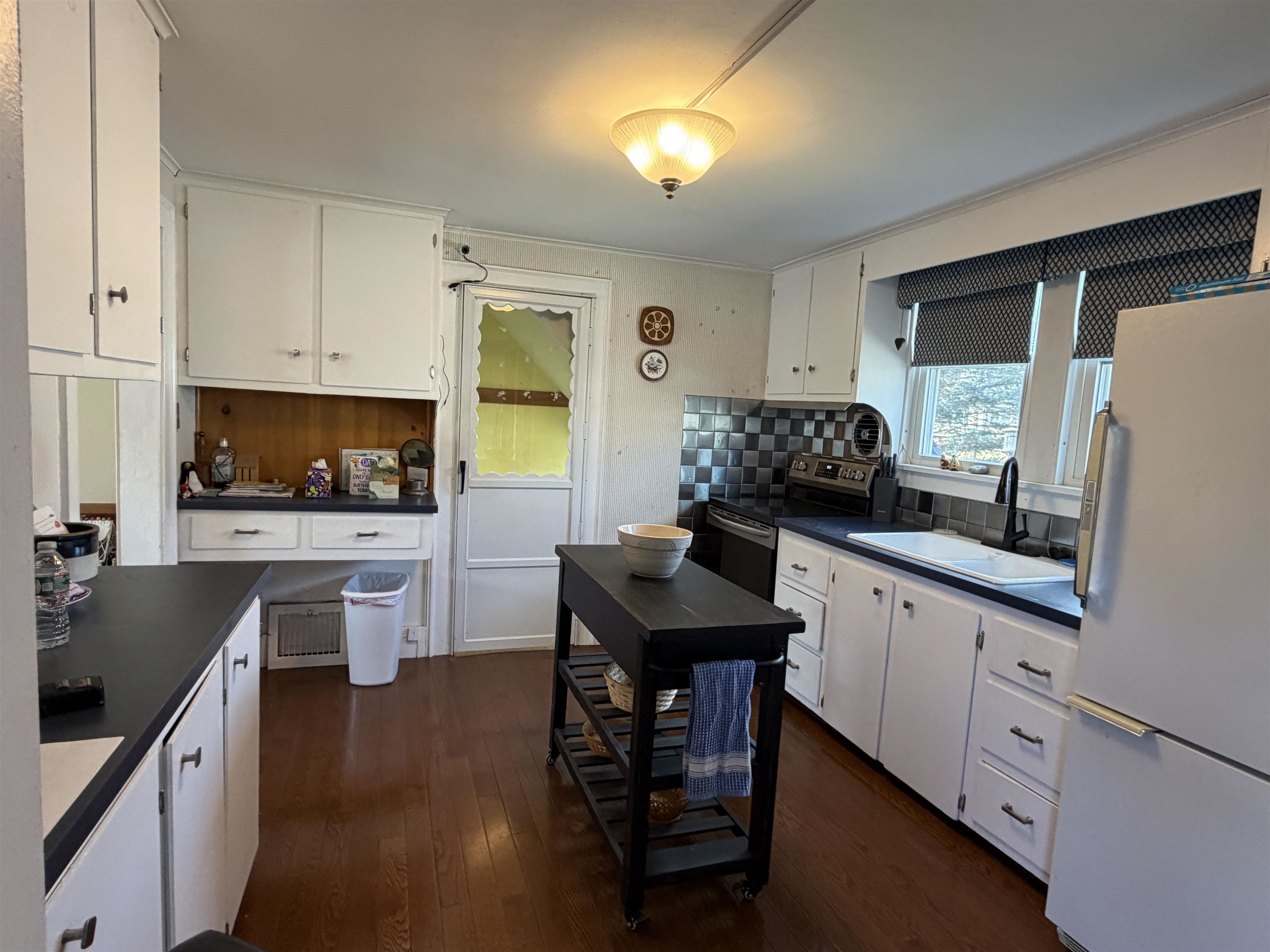 107 Killington Avenue Rutland, VT 05701 - Photo 5 of 31