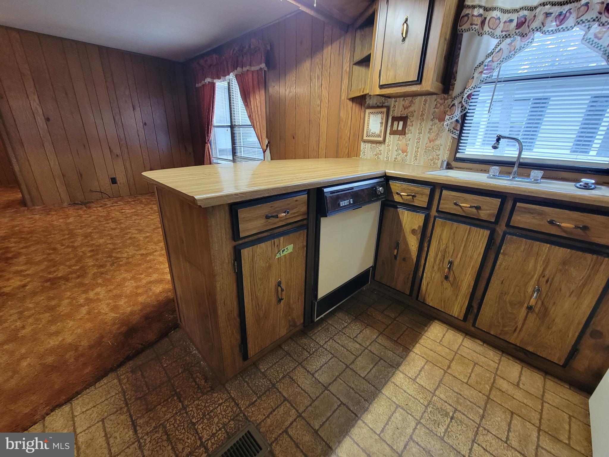 33 Skyline Drive Sicklerville, NJ 08081 - Photo 18 of 40