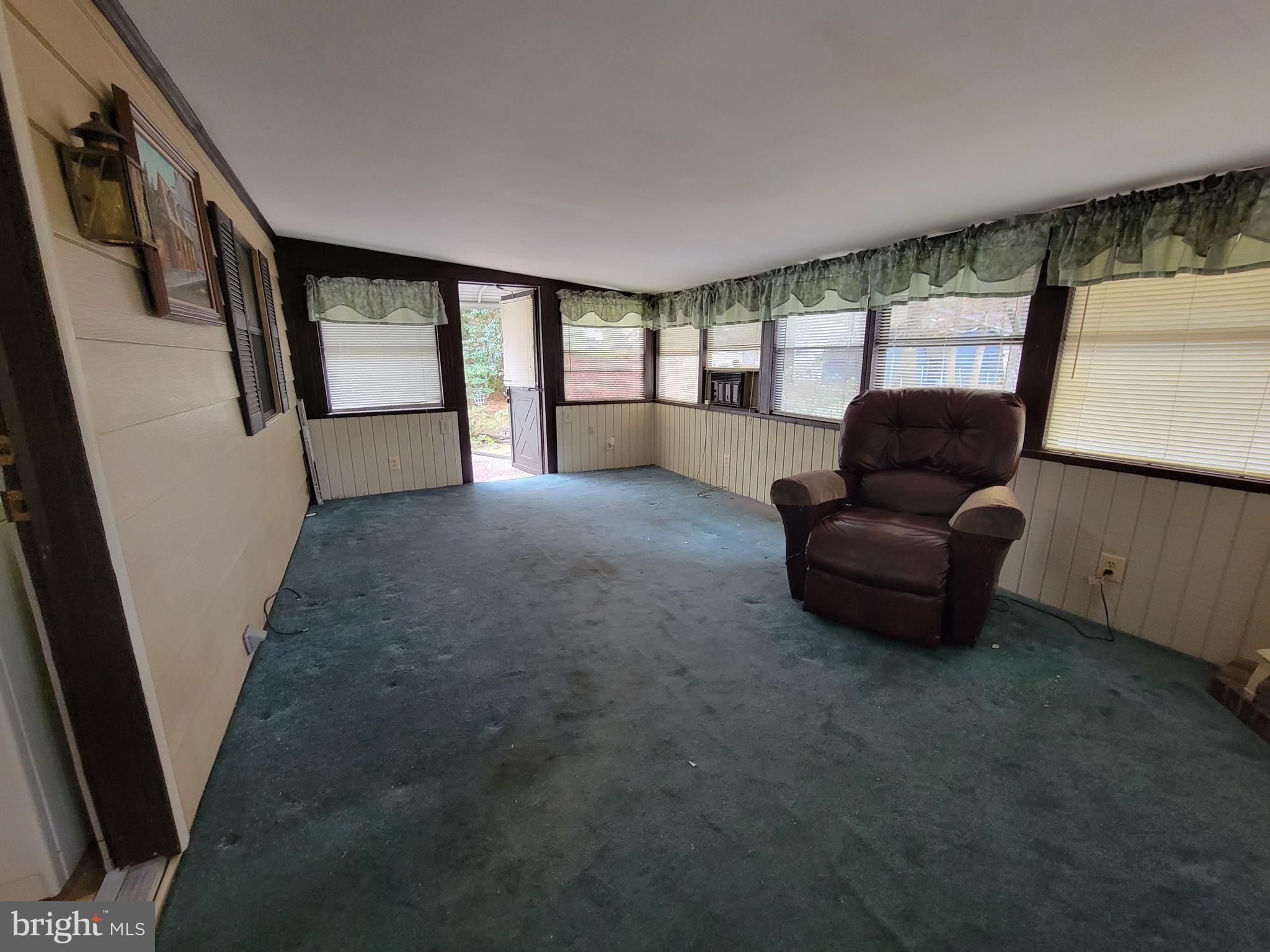 33 Skyline Drive Sicklerville, NJ 08081 - Photo 28 of 40 4 SEASON SUNROOM