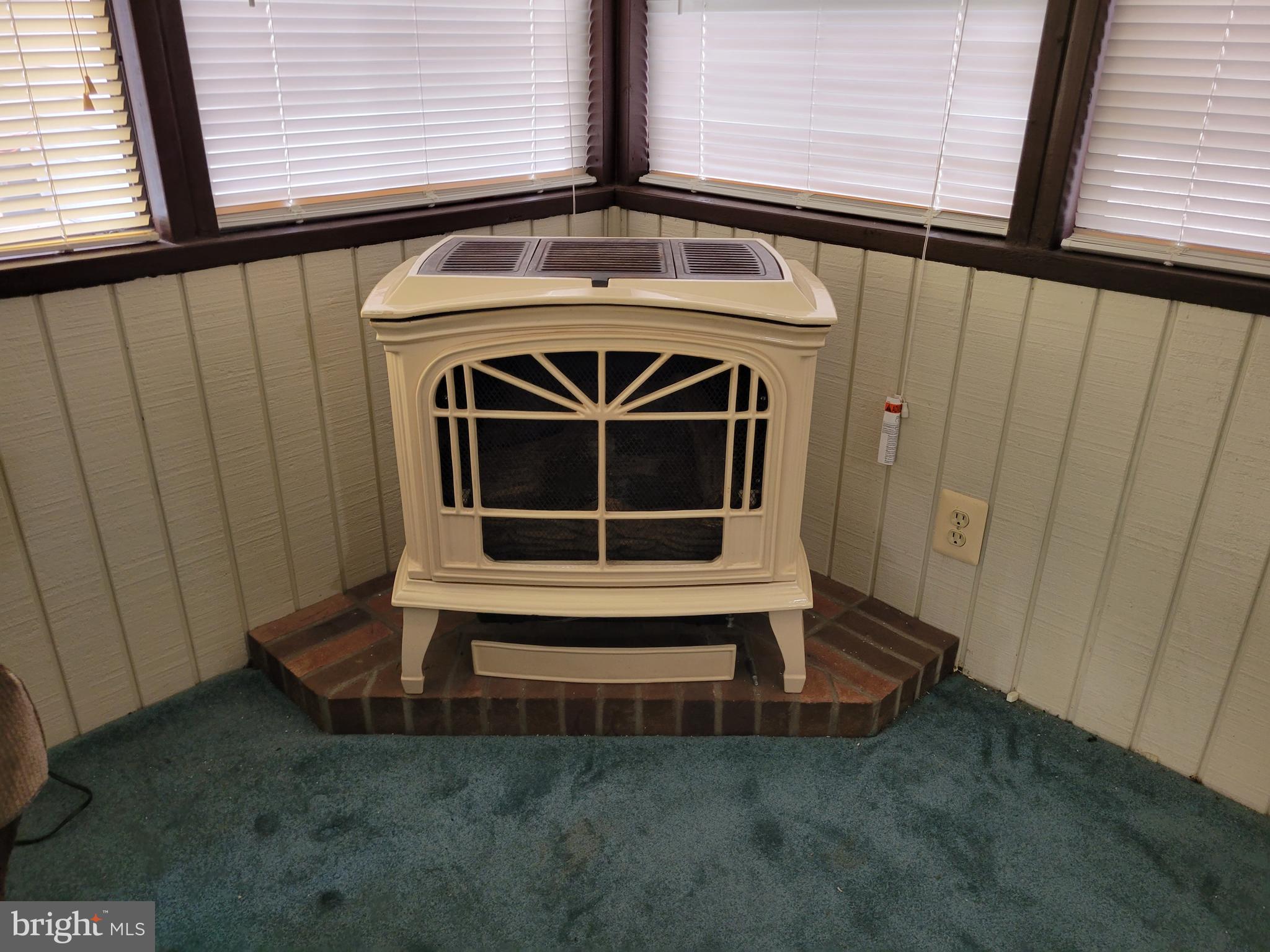 33 Skyline Drive Sicklerville, NJ 08081 - Photo 30 of 40 COZY GAS WOODSTOVE