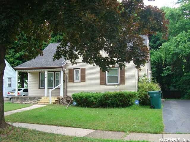 26 Petrossi Drive Rochester, NY 14621 - Photo 1 of 1 Exterior Front