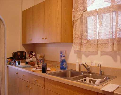 1130 Woodland Road Pittsburgh, PA 15212 - Photo 2 of 3 Kitchen.