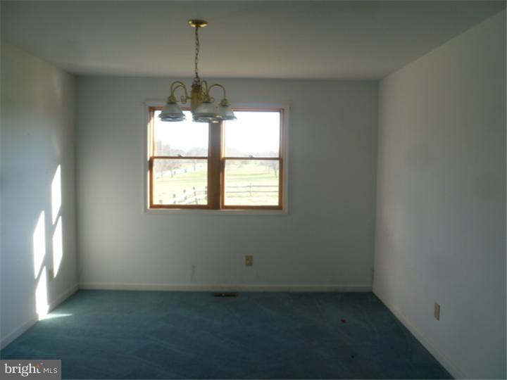 1124 Miller Road Pottstown, PA 19465 - Photo 4 of 9