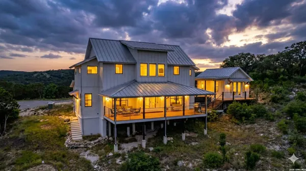 $670,000 | 47 North Valley Vista, Rio Frio, TX 78879