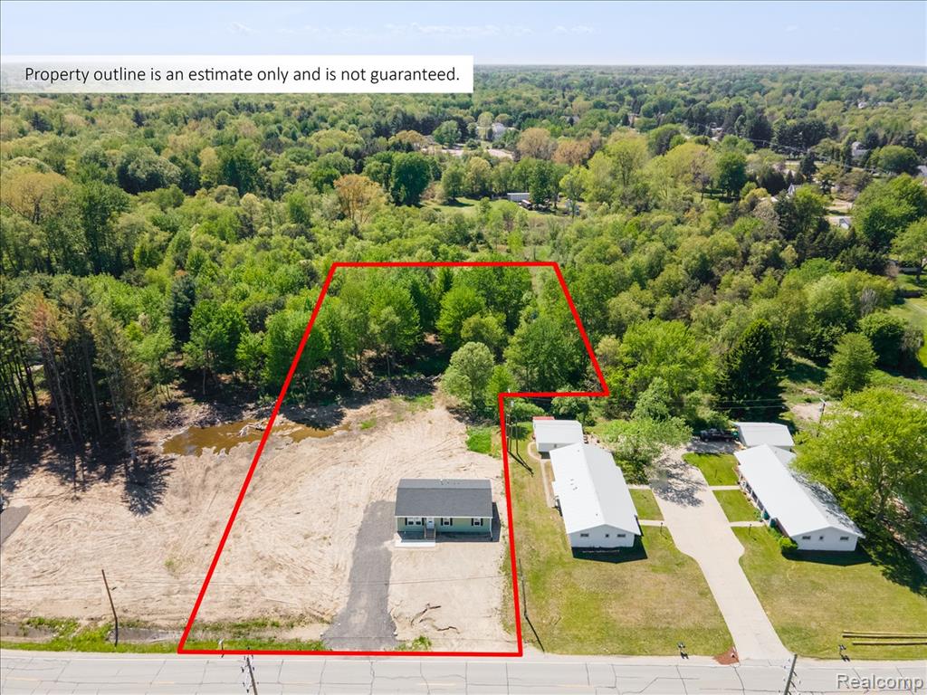 2941 Beach Road Port Huron, MI 48060 - Photo 7 of 30