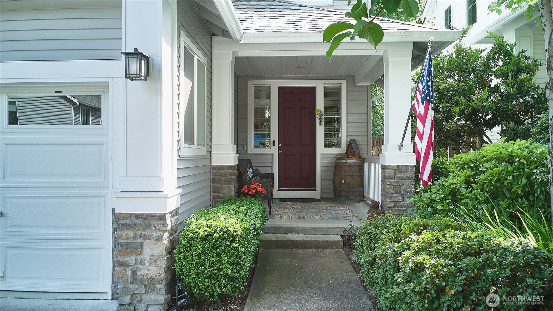 28091 Maple Ridge Way Southeast Maple Valley, WA 98038 - Photo 2 of 28 Gallery Image 2
