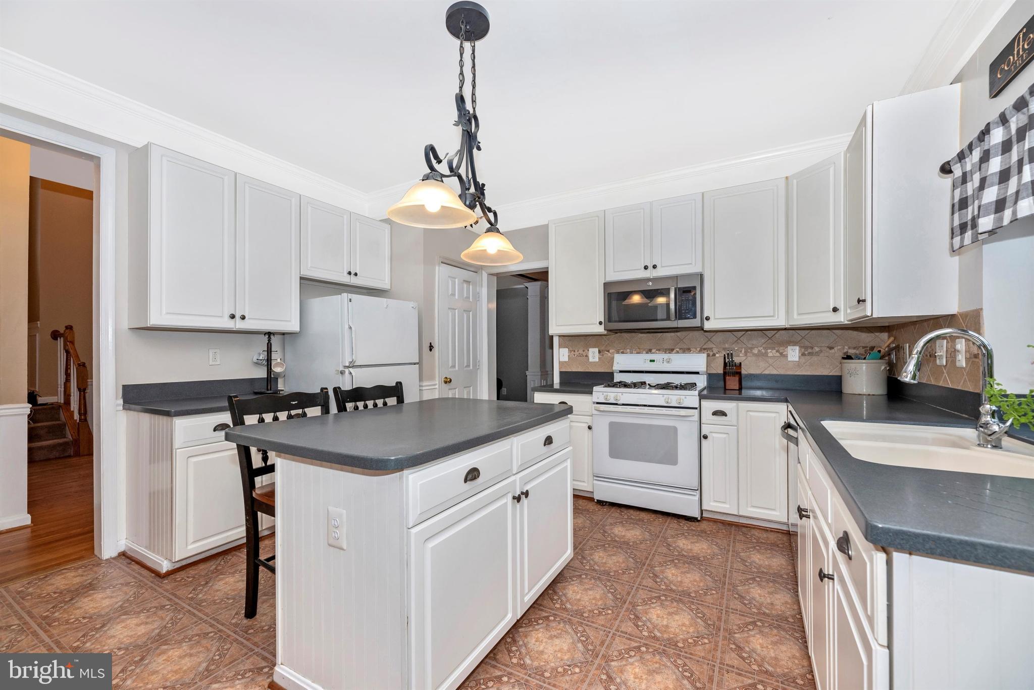 1772 Algonquin Road Frederick, MD 21701 - Photo 12 of 68 Kitchen