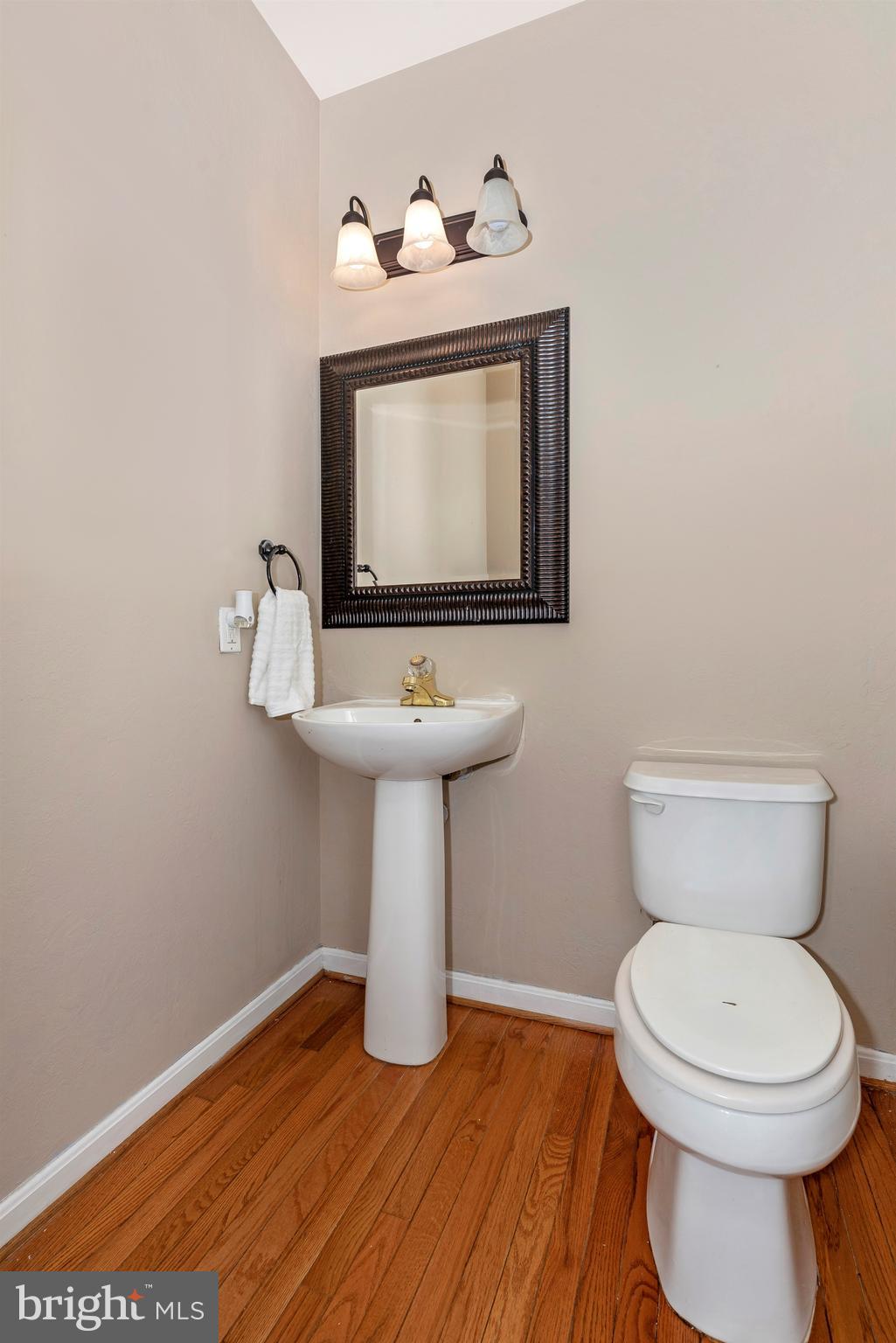 1772 Algonquin Road Frederick, MD 21701 - Photo 21 of 68 Main Level Powder Room