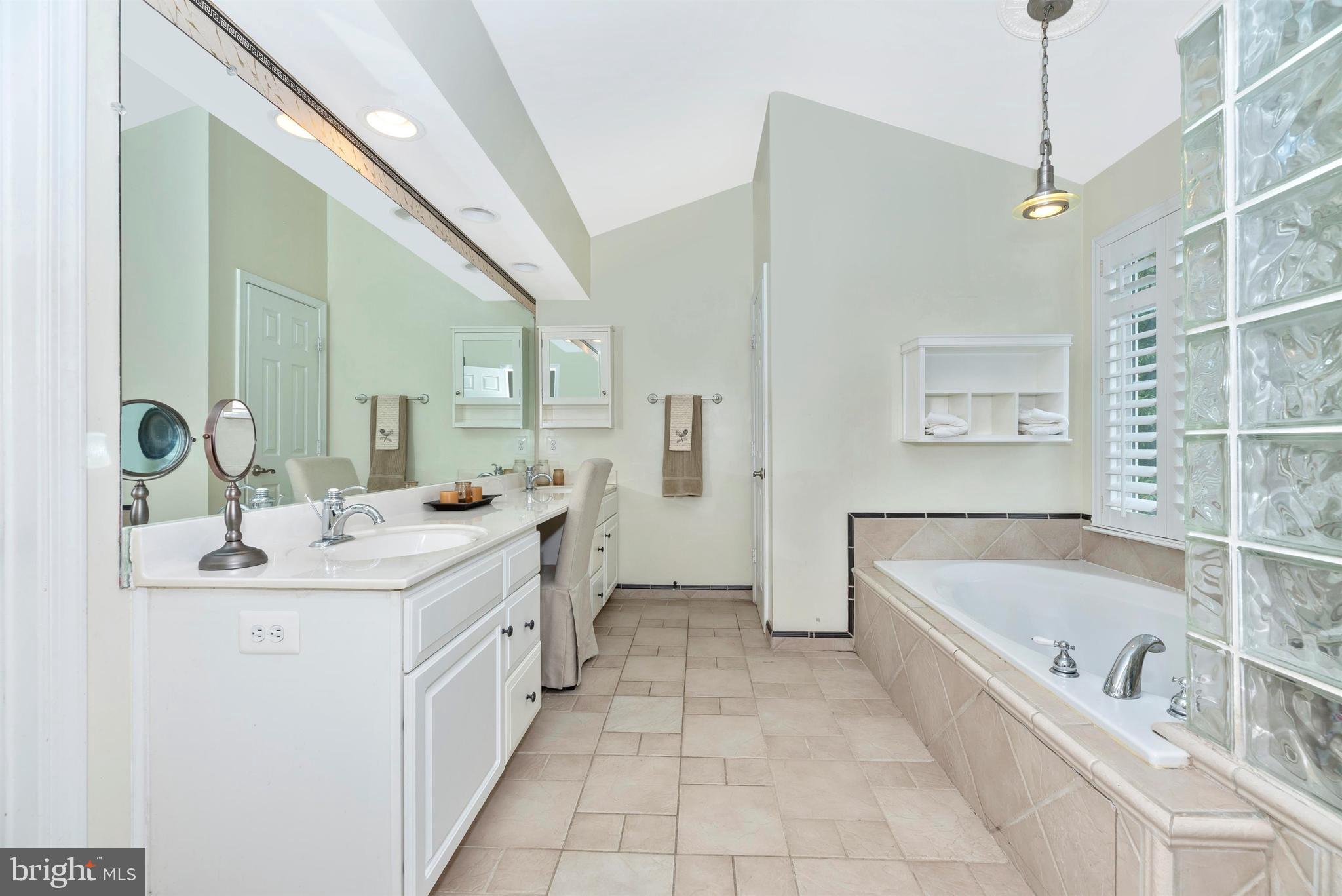 1772 Algonquin Road Frederick, MD 21701 - Photo 28 of 68 Primary Bathroom