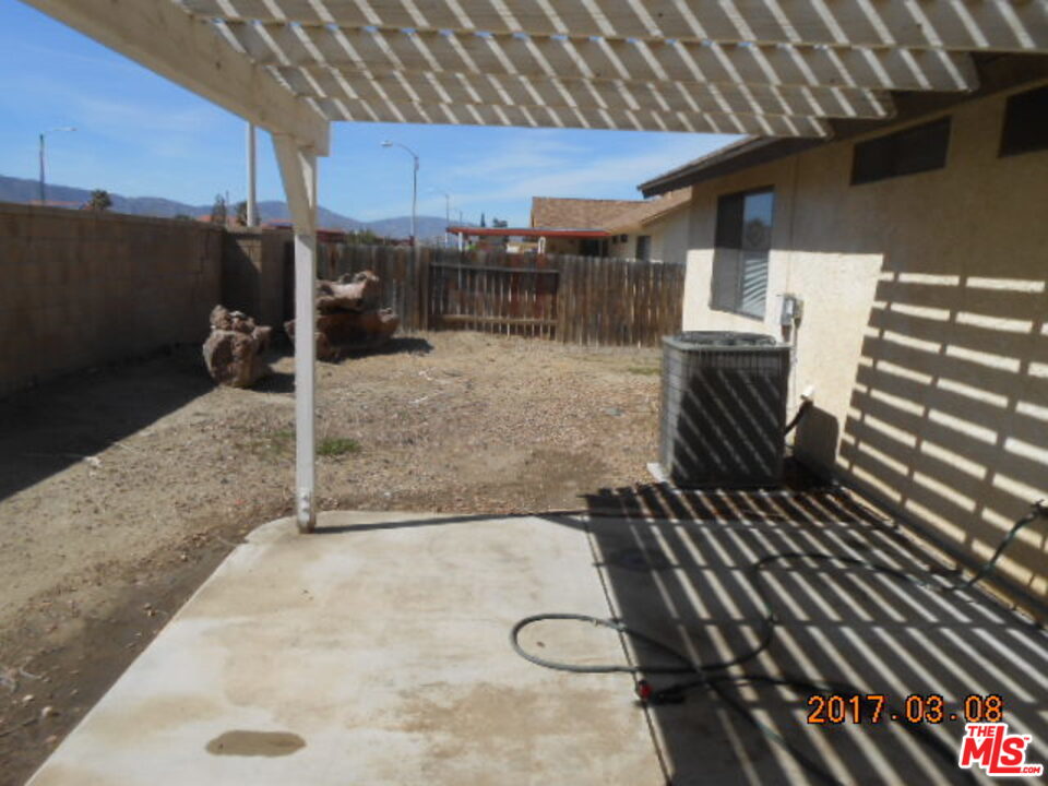 4228 Saddleback Road Palmdale, CA 93552 - Photo 7 of 8 Gallery Image 7