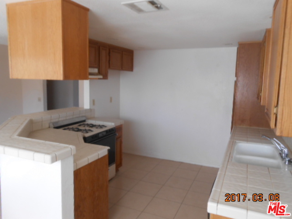 4228 Saddleback Road Palmdale, CA 93552 - Photo 8 of 8 Gallery Image 8