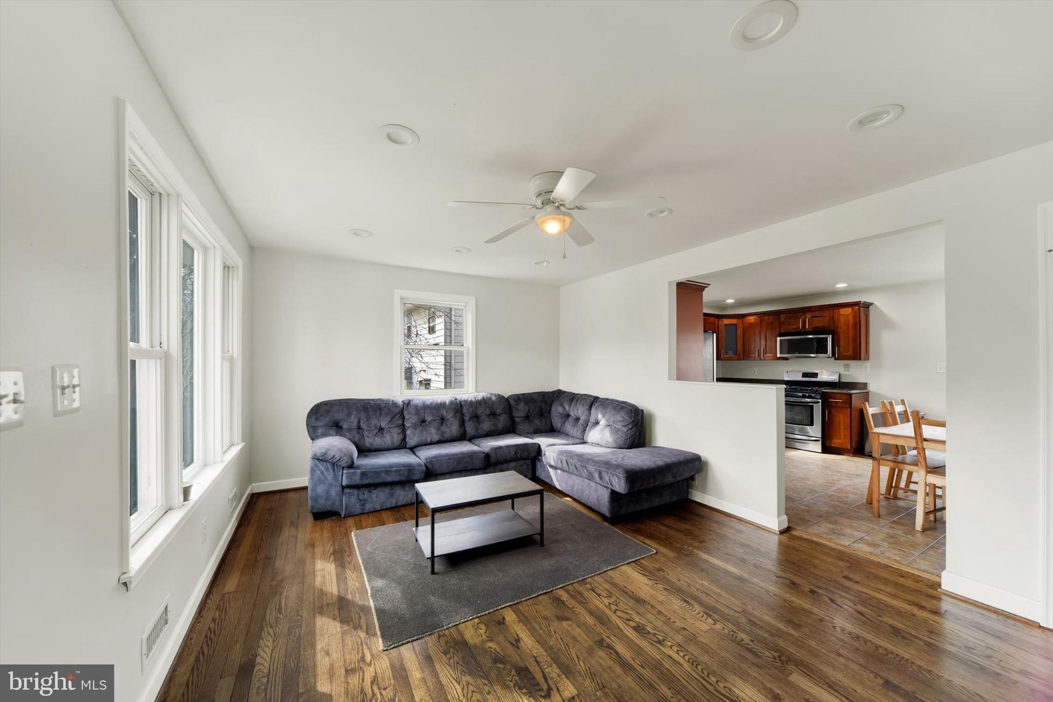 404 Homewood Road Linthicum Heights, MD 21090 - Photo 4 of 24