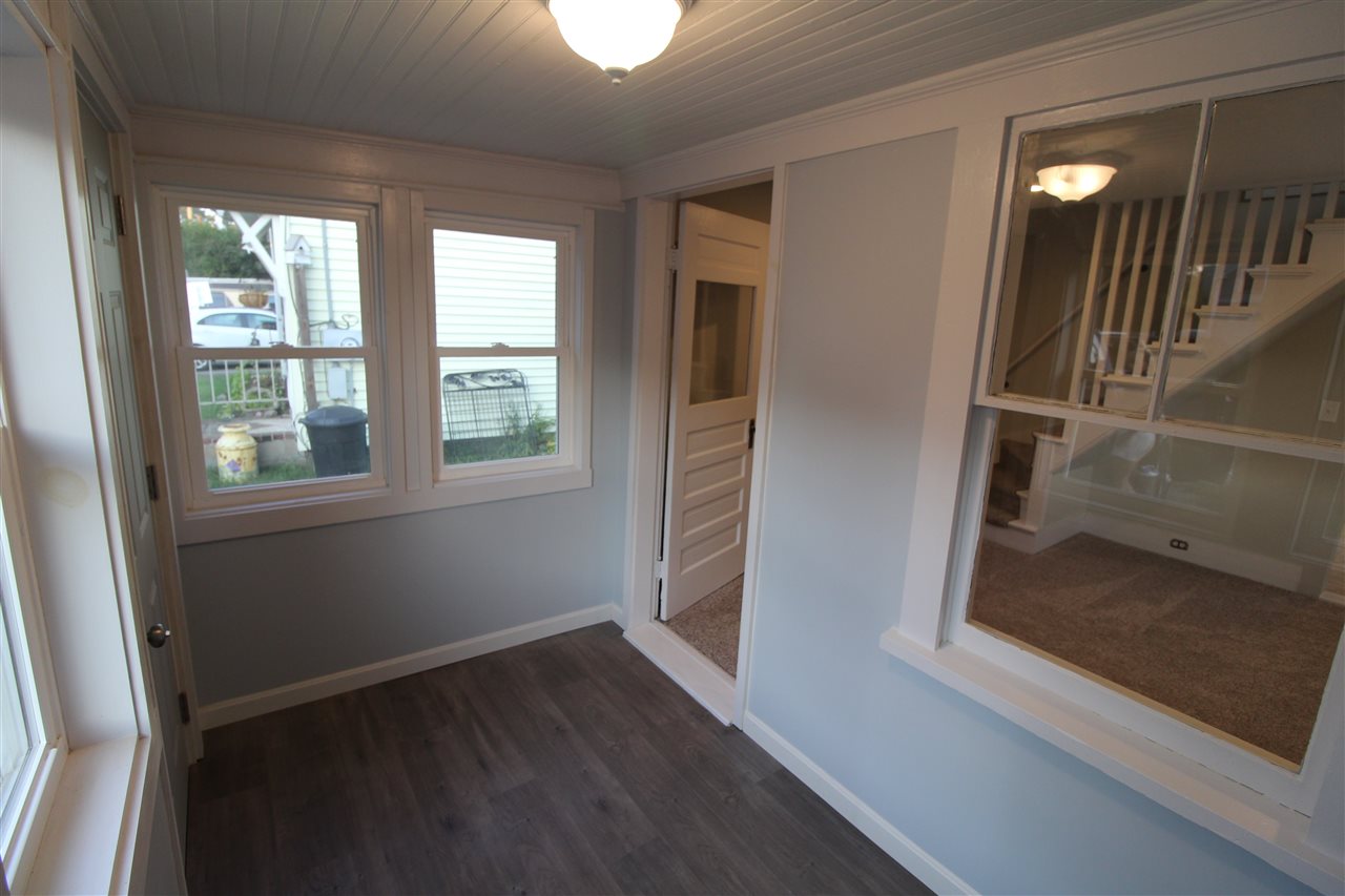 6 Wight Street Raymond, NH 03077 - Photo 3 of 12 Gallery Image 3