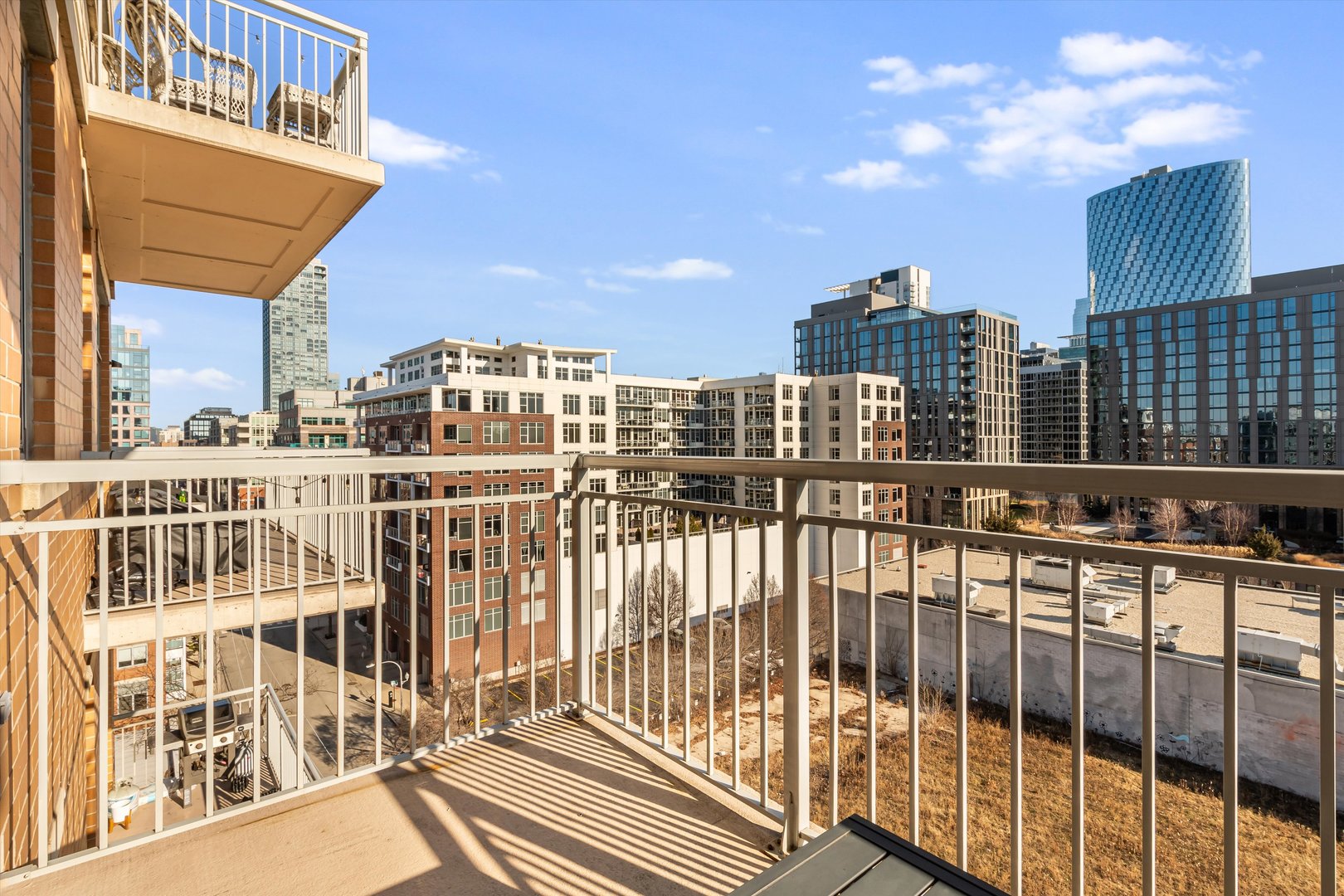 950 West Monroe Street, Unit 802 Chicago, IL 60607 - Photo 18 of 23 Gallery Image 18
