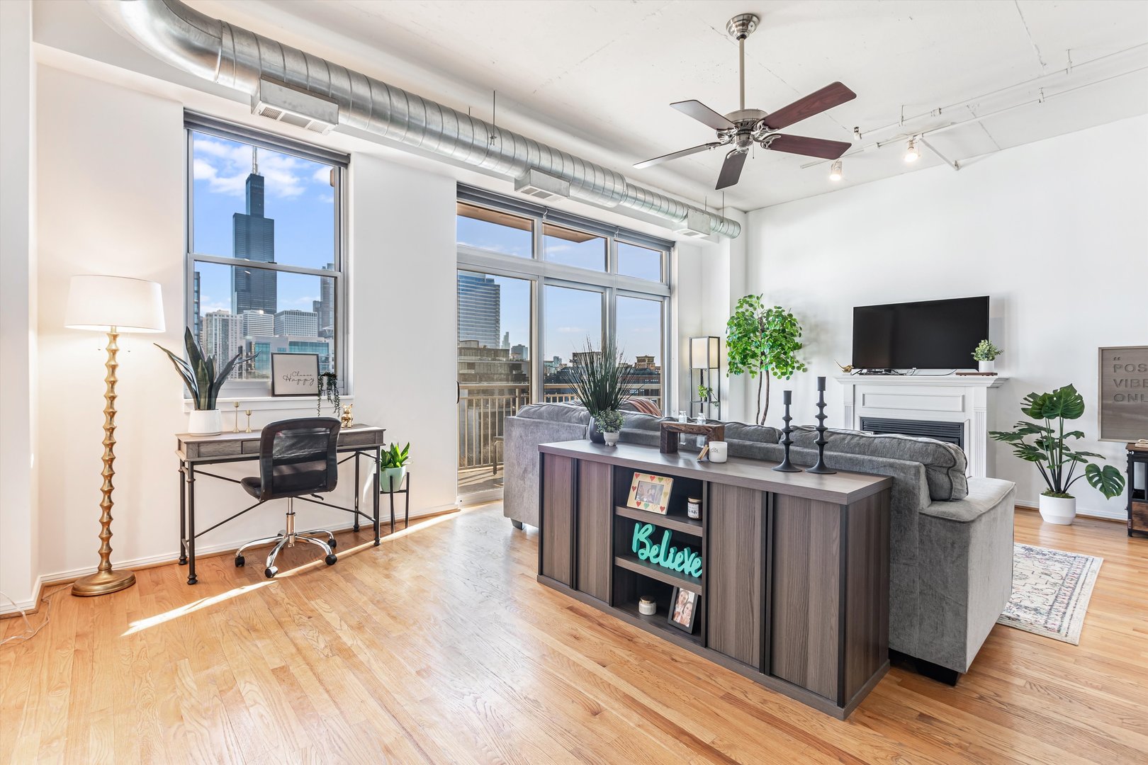 950 West Monroe Street, Unit 802 Chicago, IL 60607 - Photo 8 of 23 Gallery Image 8